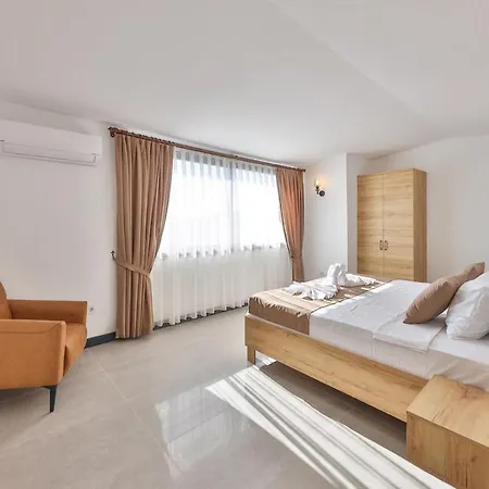 Kalkan Marseille Вилла