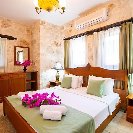 Kalkan Marseille Вилла Каш